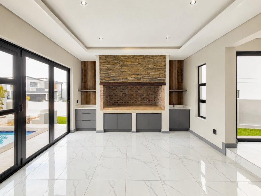 5 Bedroom Property for Sale in Fountainbrook Estate Gauteng