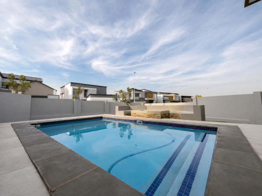 5 Bedroom Property for Sale in Fountainbrook Estate Gauteng