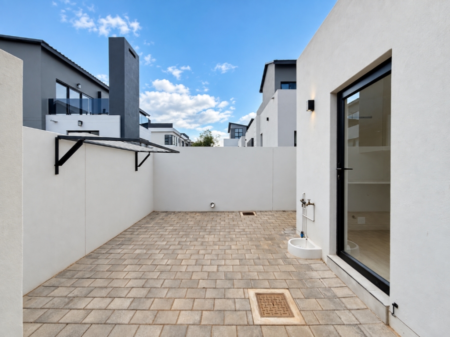 3 Bedroom Property for Sale in Fountainbrook Estate Gauteng