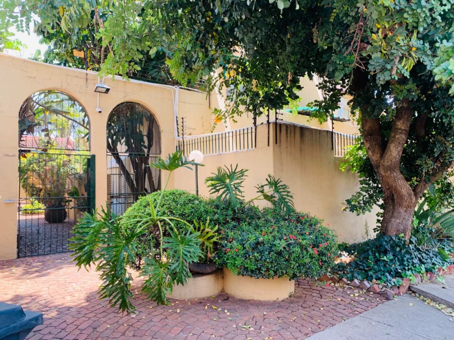 2 Bedroom Property for Sale in Sunnyside Gauteng