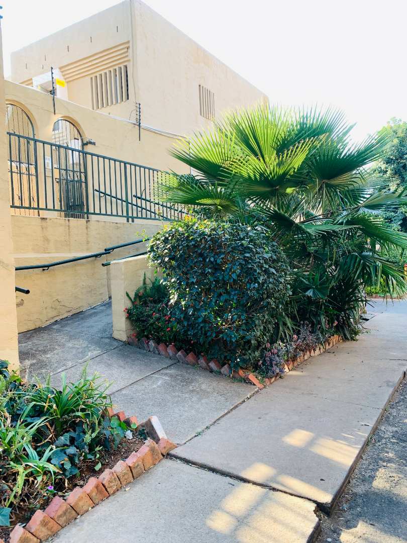 2 Bedroom Property for Sale in Sunnyside Gauteng