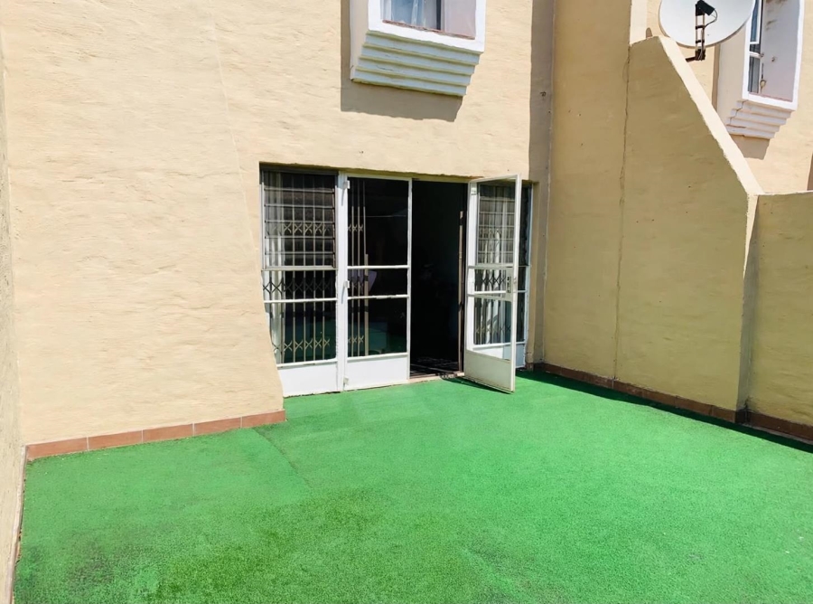 2 Bedroom Property for Sale in Sunnyside Gauteng