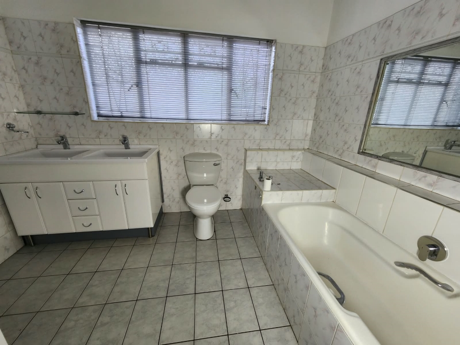 To Let 3 Bedroom Property for Rent in Villieria Gauteng