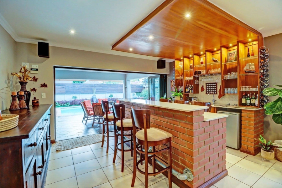 5 Bedroom Property for Sale in Garsfontein Gauteng