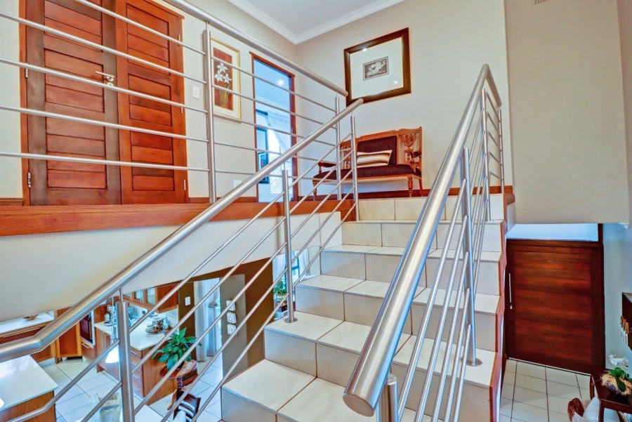 5 Bedroom Property for Sale in Garsfontein Gauteng