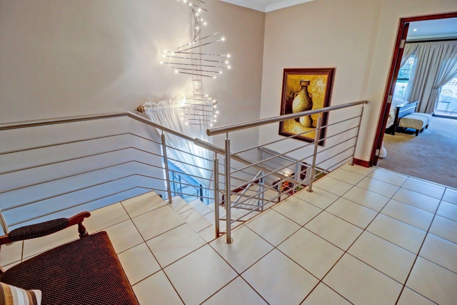 5 Bedroom Property for Sale in Garsfontein Gauteng