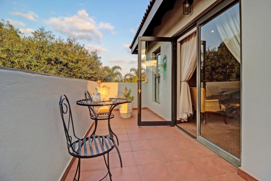 5 Bedroom Property for Sale in Garsfontein Gauteng