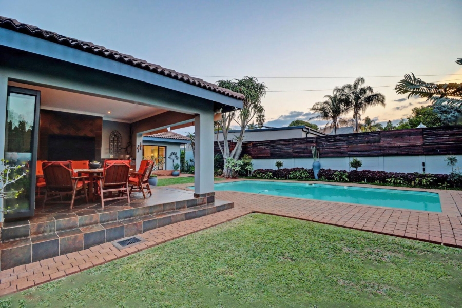 5 Bedroom Property for Sale in Garsfontein Gauteng