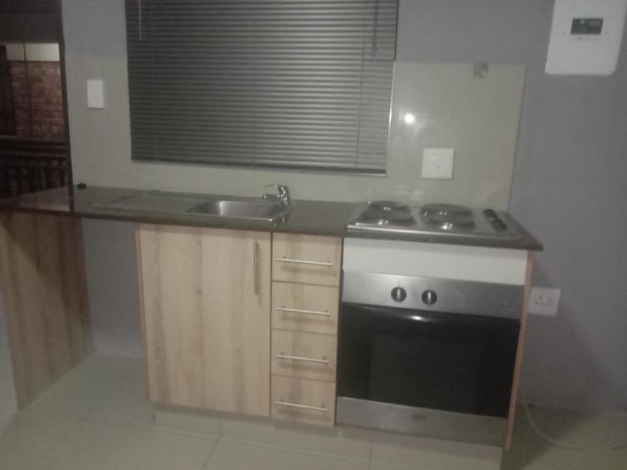 To Let 5 Bedroom Property for Rent in Kaalfontein Gauteng