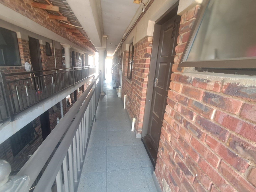 To Let 5 Bedroom Property for Rent in Kaalfontein Gauteng