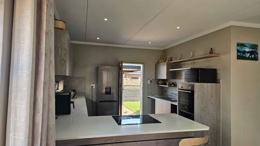 3 Bedroom Property for Sale in Lion Pride Gauteng