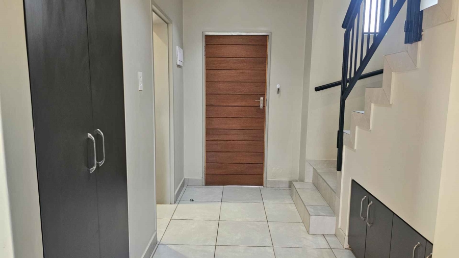 3 Bedroom Property for Sale in Lion Pride Gauteng