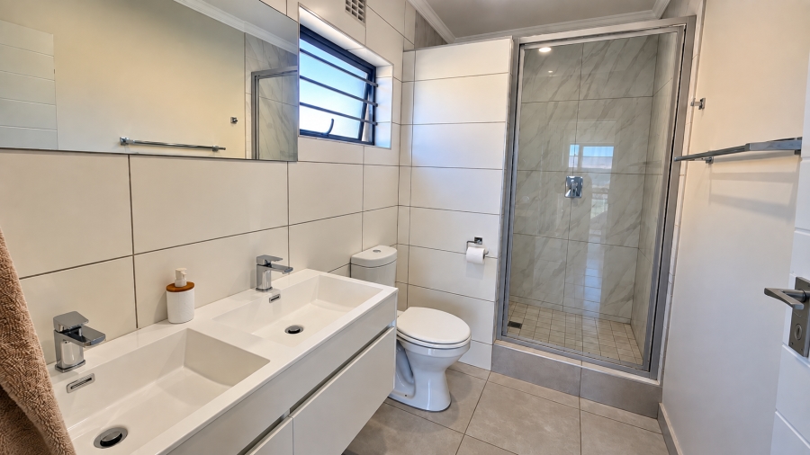 3 Bedroom Property for Sale in Lion Pride Gauteng