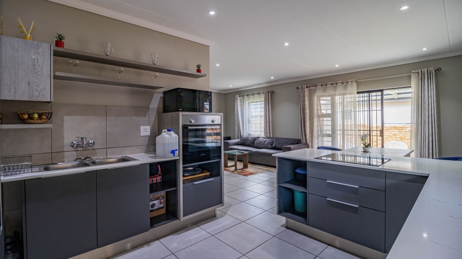 3 Bedroom Property for Sale in Lion Pride Gauteng
