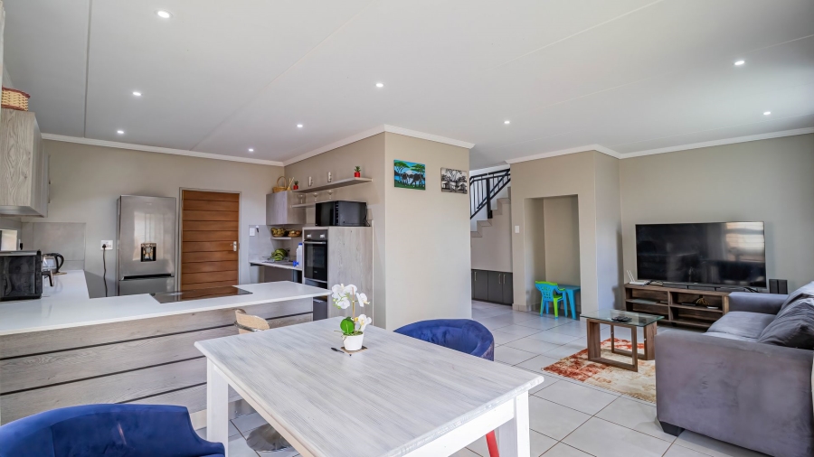 3 Bedroom Property for Sale in Lion Pride Gauteng