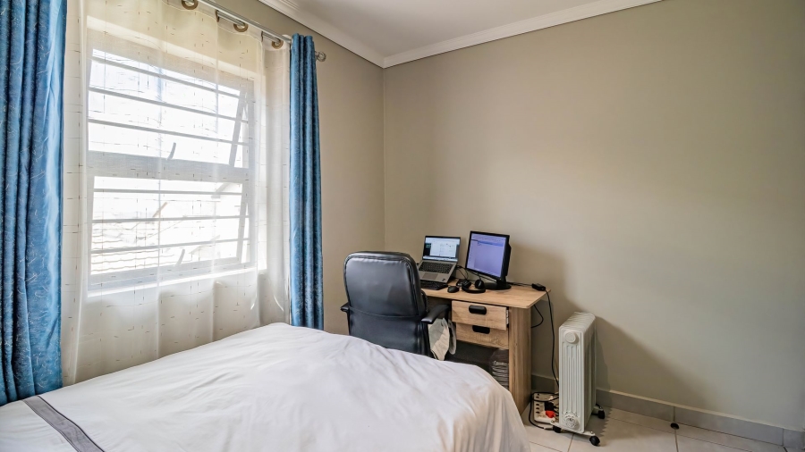 3 Bedroom Property for Sale in Lion Pride Gauteng