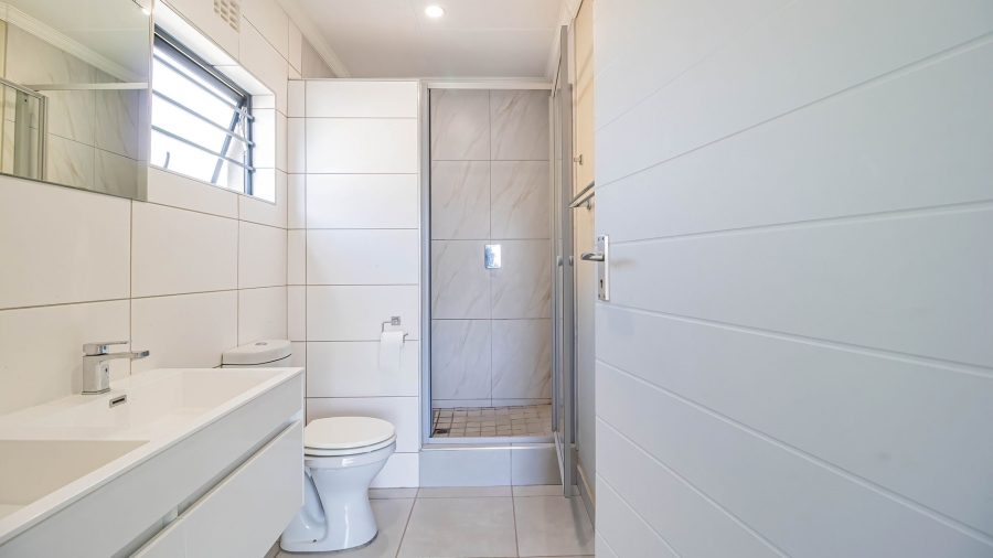 3 Bedroom Property for Sale in Lion Pride Gauteng