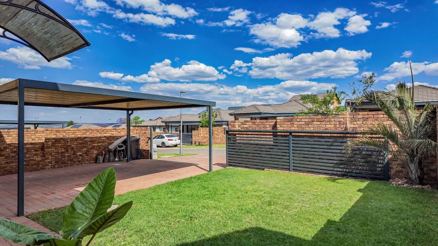 3 Bedroom Property for Sale in Lion Pride Gauteng