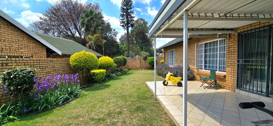 3 Bedroom Property for Sale in Equestria Gauteng