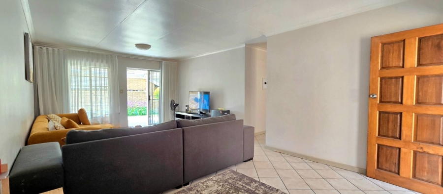 3 Bedroom Property for Sale in Equestria Gauteng
