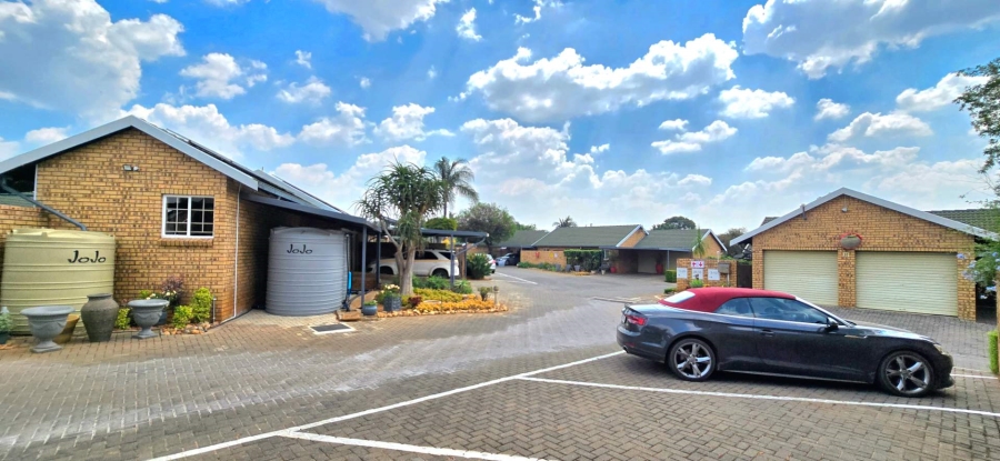 3 Bedroom Property for Sale in Equestria Gauteng