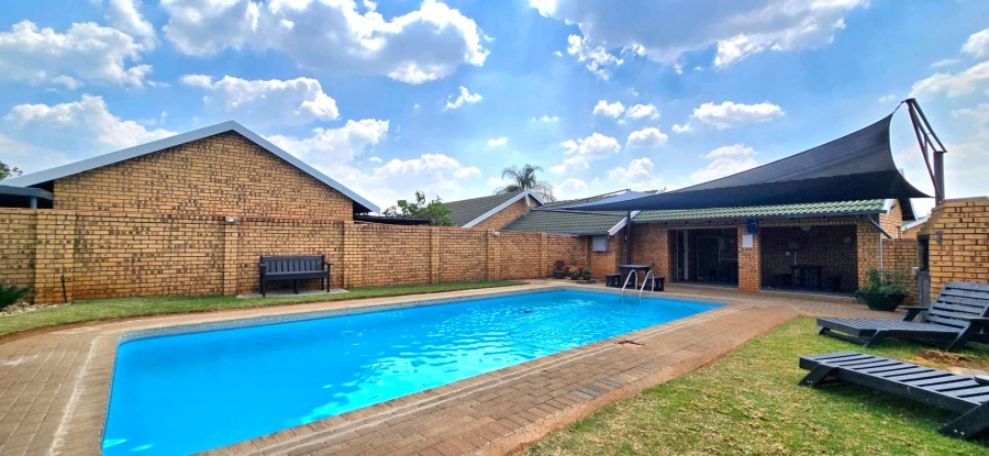 3 Bedroom Property for Sale in Equestria Gauteng