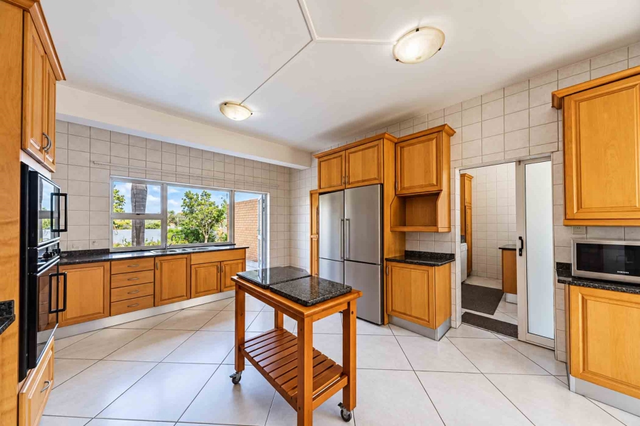 10 Bedroom Property for Sale in Eastwood Gauteng
