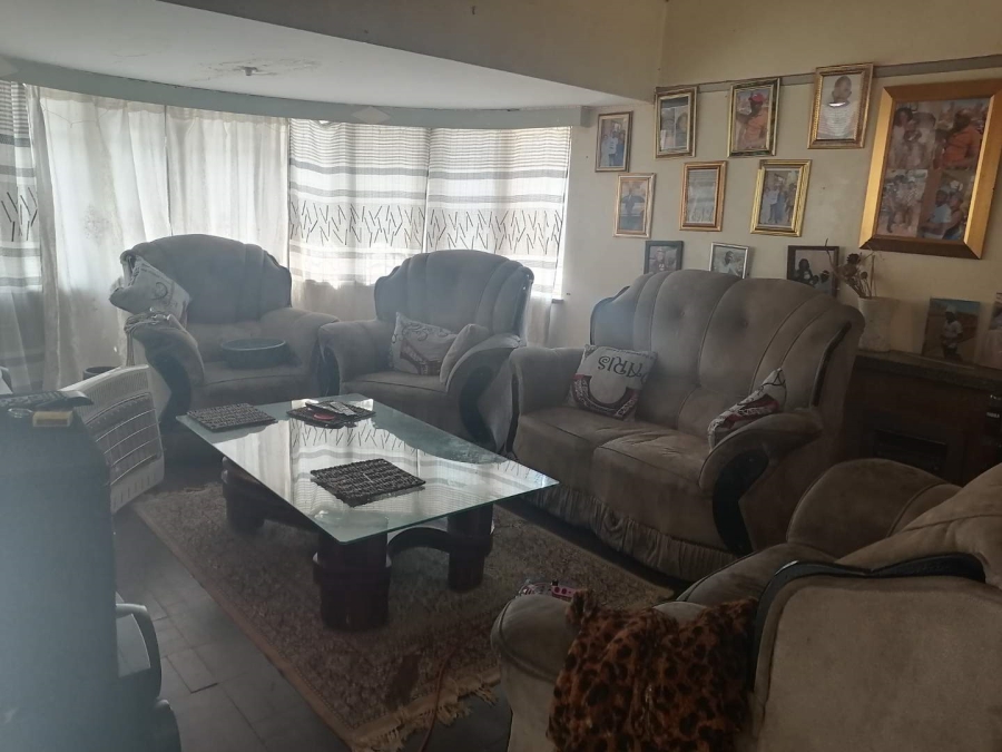 8 Bedroom Property for Sale in Rosettenville Gauteng