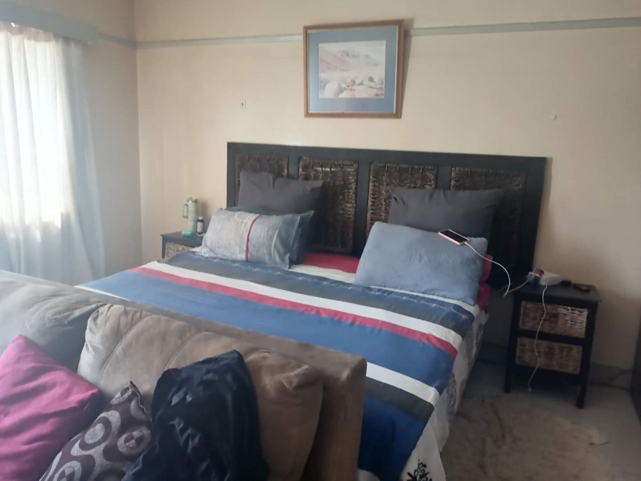 8 Bedroom Property for Sale in Rosettenville Gauteng