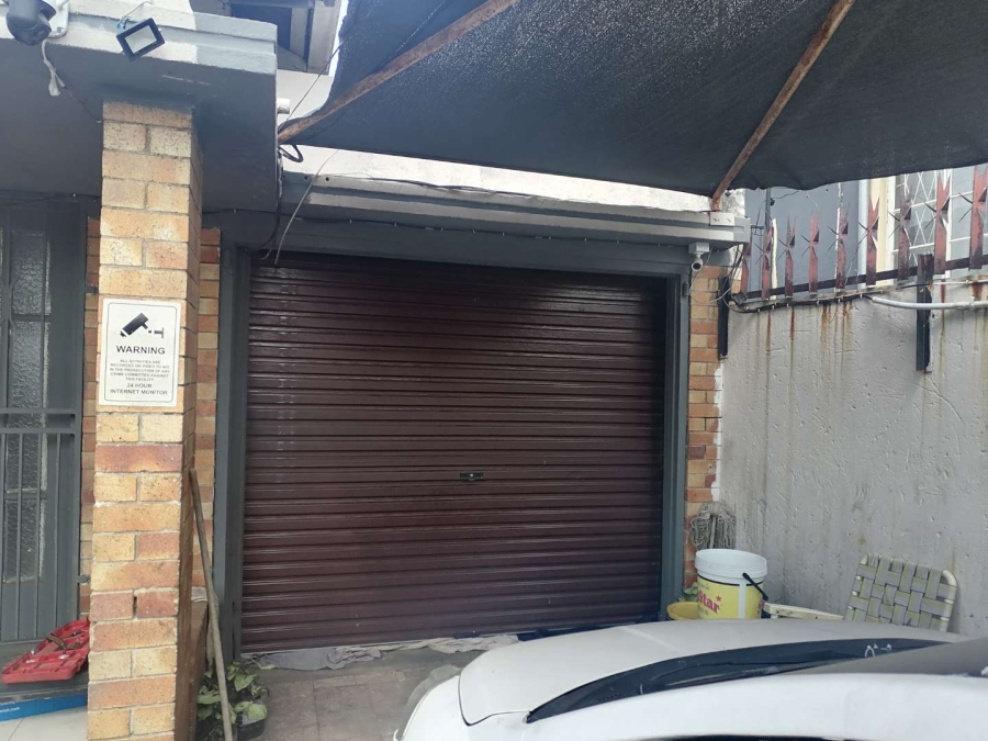 8 Bedroom Property for Sale in Rosettenville Gauteng