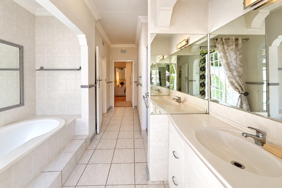 4 Bedroom Property for Sale in Morningside Gauteng