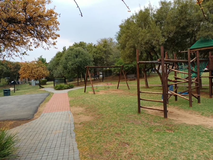 1 Bedroom Property for Sale in Jackal Creek Golf Estate Gauteng