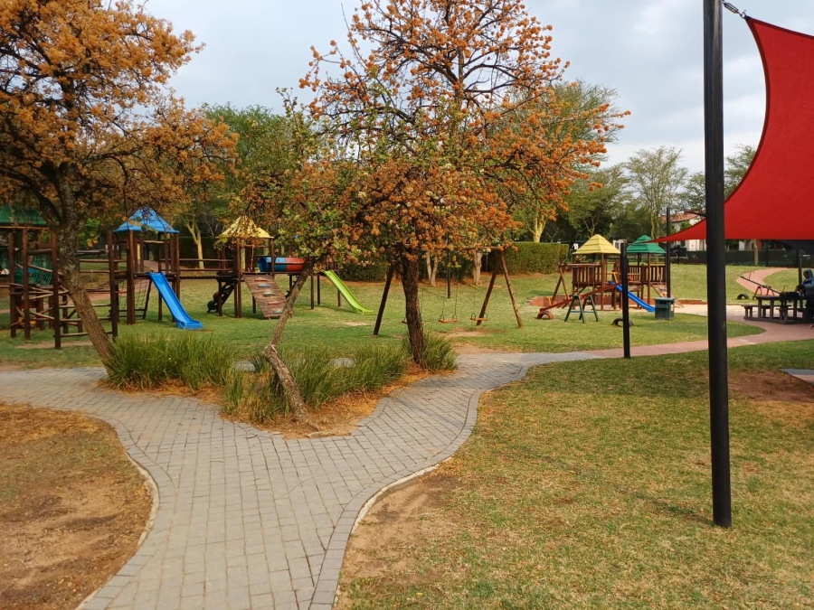 1 Bedroom Property for Sale in Jackal Creek Golf Estate Gauteng
