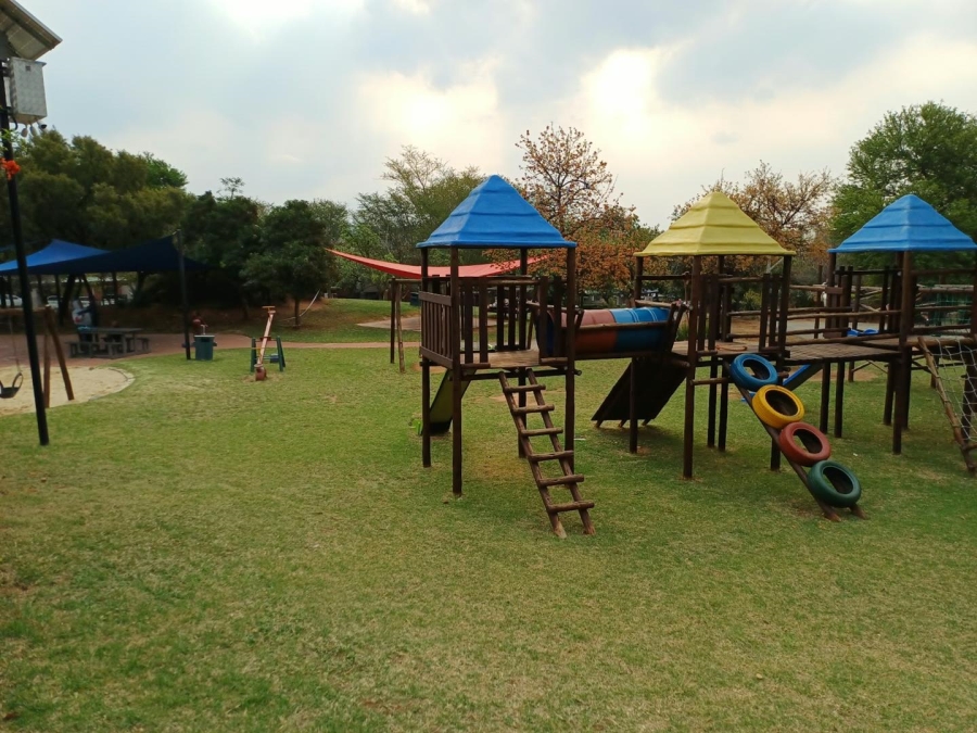 1 Bedroom Property for Sale in Jackal Creek Golf Estate Gauteng