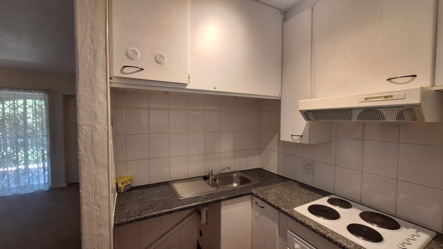 To Let 1 Bedroom Property for Rent in Northcliff Gauteng