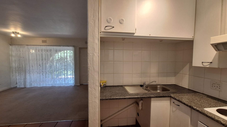 To Let 1 Bedroom Property for Rent in Northcliff Gauteng