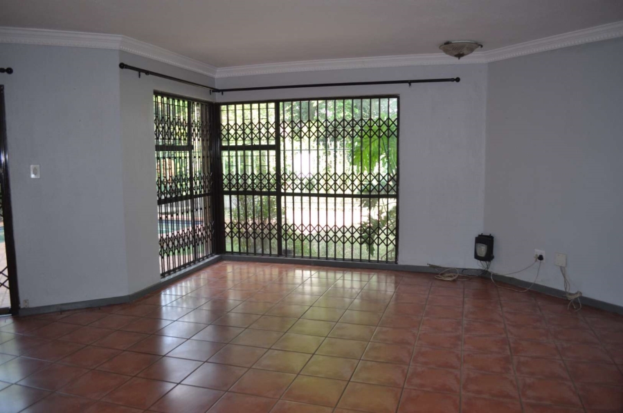 3 Bedroom Property for Sale in Garsfontein Gauteng