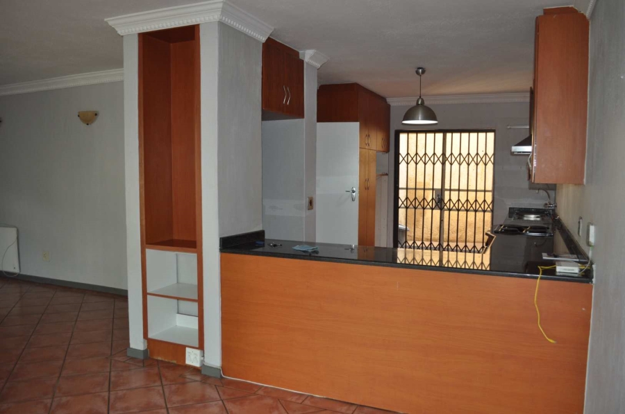 3 Bedroom Property for Sale in Garsfontein Gauteng