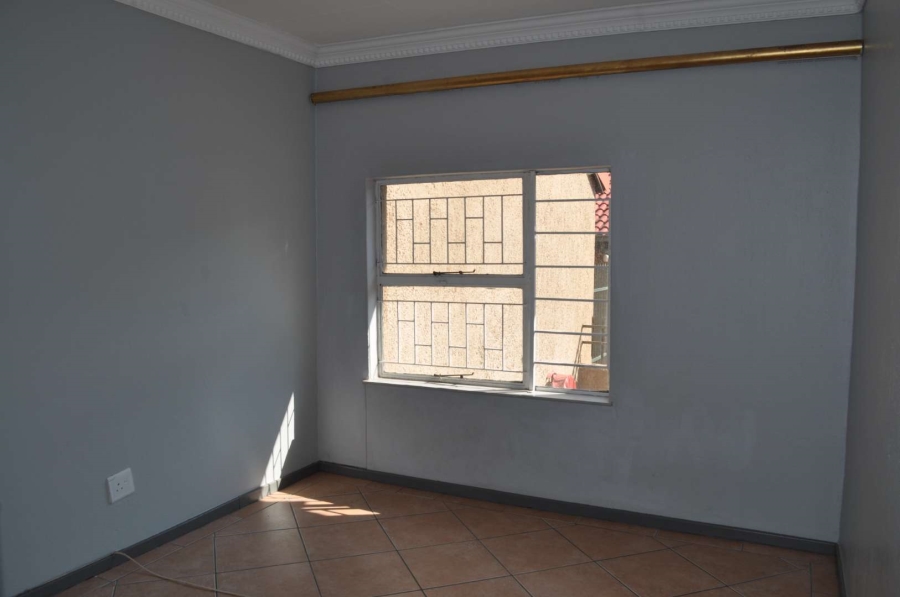 3 Bedroom Property for Sale in Garsfontein Gauteng