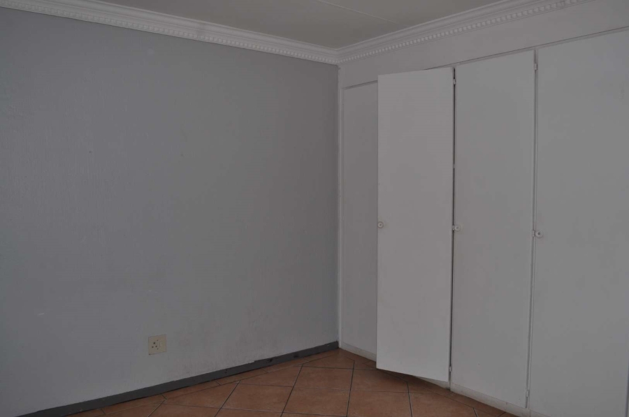 3 Bedroom Property for Sale in Garsfontein Gauteng