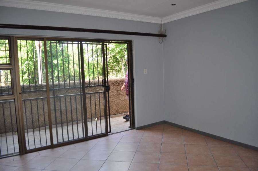 3 Bedroom Property for Sale in Garsfontein Gauteng
