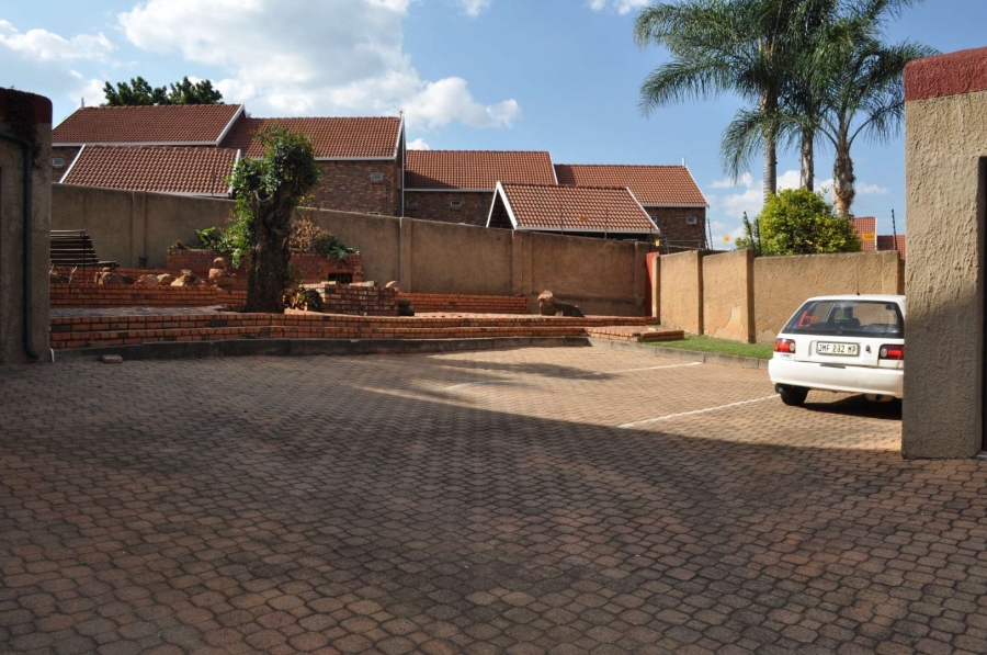 3 Bedroom Property for Sale in Garsfontein Gauteng
