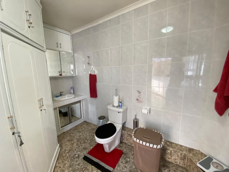 3 Bedroom Property for Sale in Bassonia Gauteng