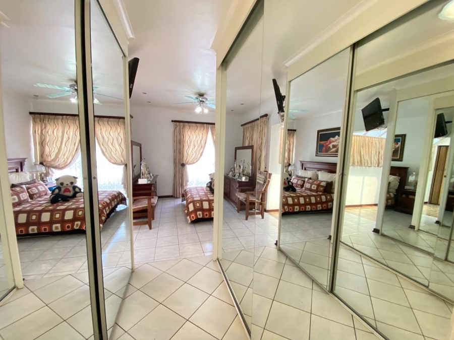3 Bedroom Property for Sale in Bassonia Gauteng