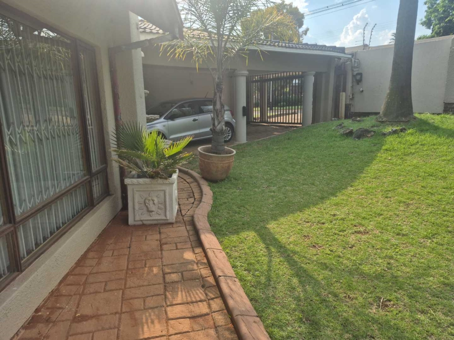 0 Bedroom Property for Sale in Glenanda Gauteng