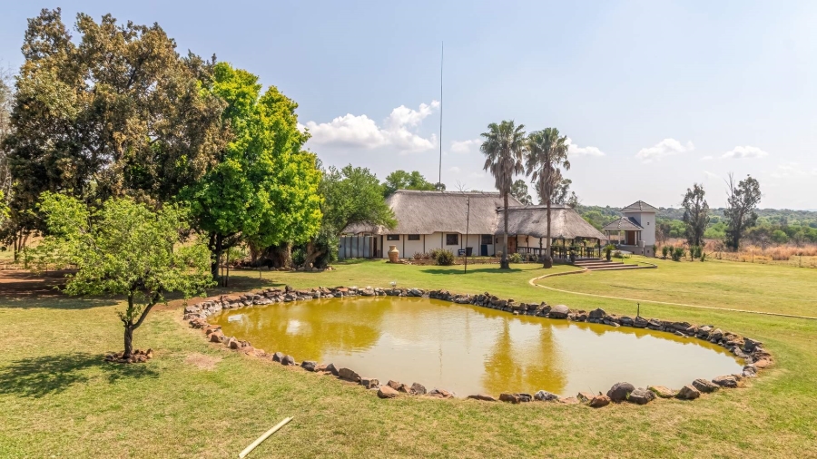 9 Bedroom Property for Sale in Hekpoort Gauteng