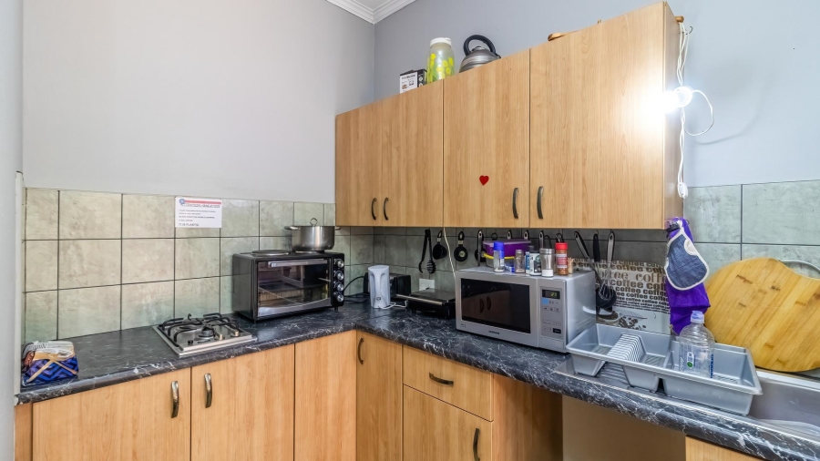 9 Bedroom Property for Sale in Hekpoort Gauteng