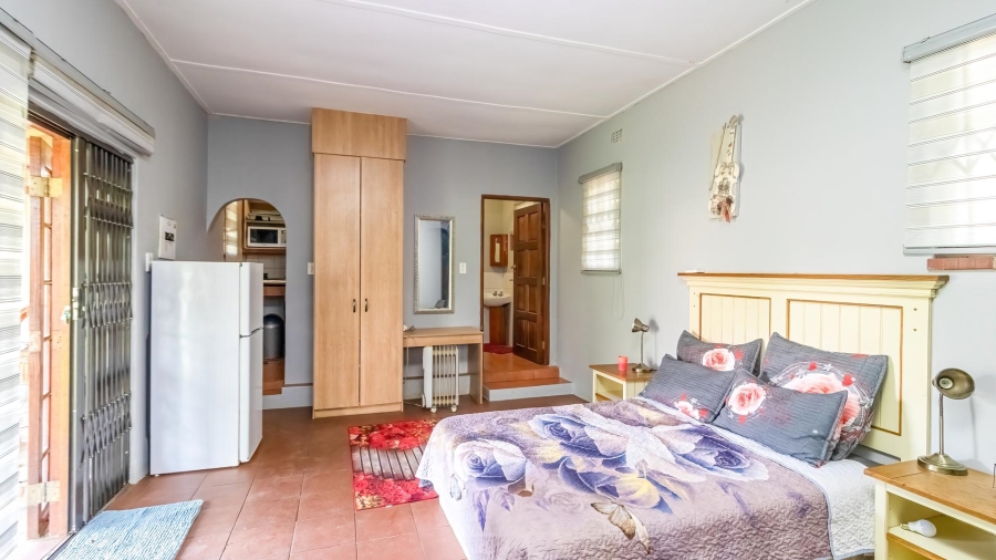 9 Bedroom Property for Sale in Hekpoort Gauteng