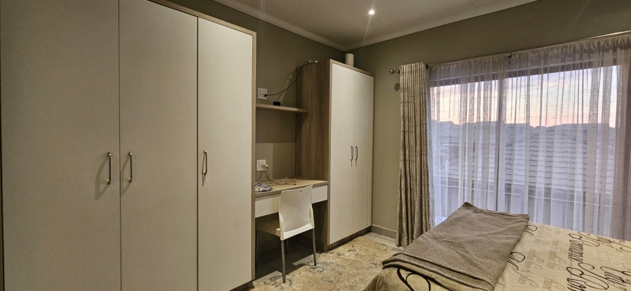 To Let 3 Bedroom Property for Rent in Lion Pride Gauteng