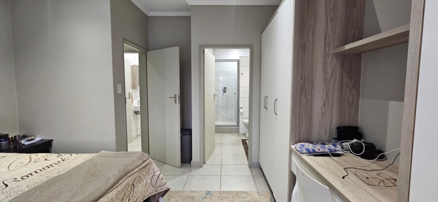 To Let 3 Bedroom Property for Rent in Lion Pride Gauteng